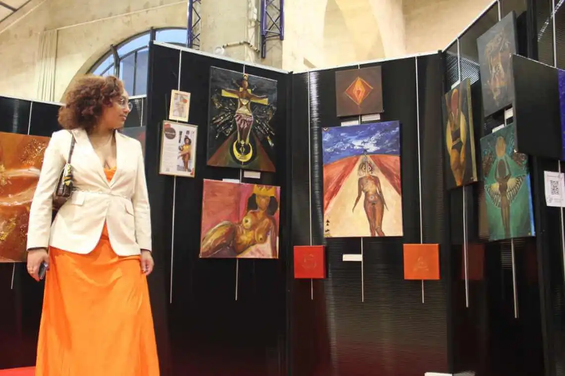 Les Femmes Artistes Osent Exposer