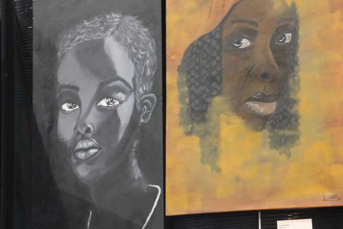 Les Femmes Artistes Osent Exposer